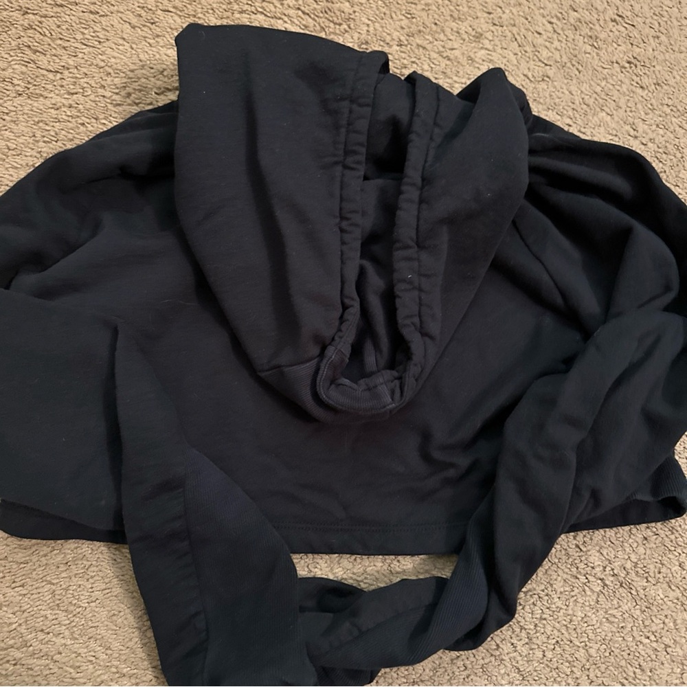 Gymshark Hoodie Women Size Medium Black Crop Cropped Sweatshirt Pullover Gym - Picture 3 of 8